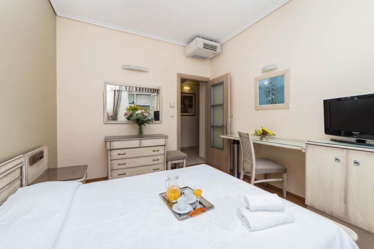 Lido Hotel Katerini Exterior photo